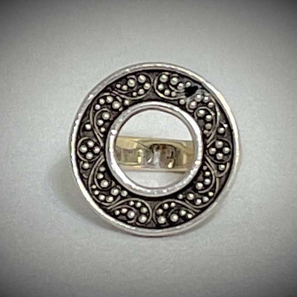 Sterling Silver Ring, Oxidized Ctr/Silver Pebbles - Picture 2 of 4